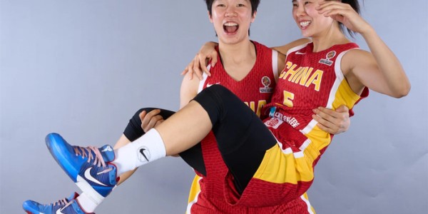 开云体育app下载安卓-在场赢14分！中国女篮30岁王牌再立功：联手李月汝韩旭定军心|王思雨|张曼曼|宫鲁鸣|马里女篮|杨舒予_新浪新闻