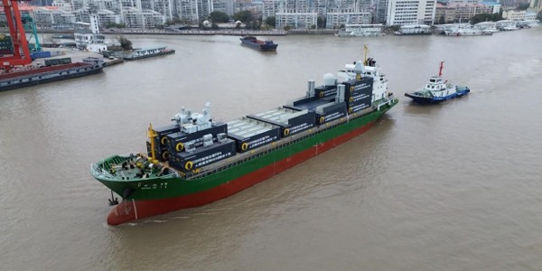 开云体育下载app-集装箱船式辅助巡洋舰开始海试，舰载武装已恢复早期60单元垂发版