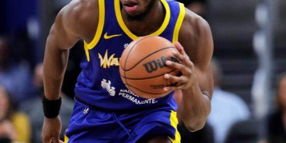 开云体育下载app-勇士距完全体还差一人 怀斯曼复出帮忙还是添堵？