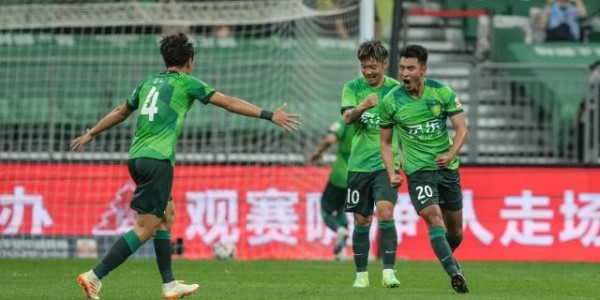 开云体育app-6比2！前8场只进7球的国安过大年 斯坦利换阵成功