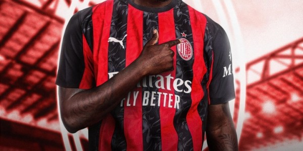 米兰敲定博尼法斯签约事宜；道格拉斯-路易斯正式转会森林