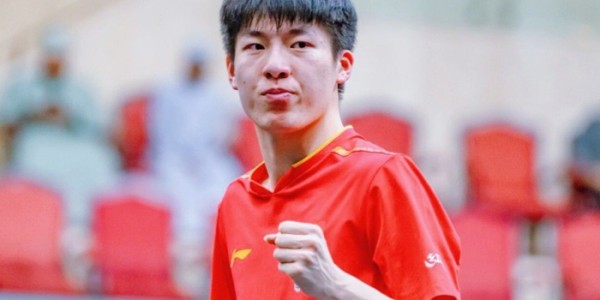 中国乒乓球新星2年间成长的轨迹，温瑞博，新年开了个好头|WTT|挑战赛|雨果·卡尔德拉诺|WTT常规挑战赛|男单决赛_新浪体育_新浪新闻